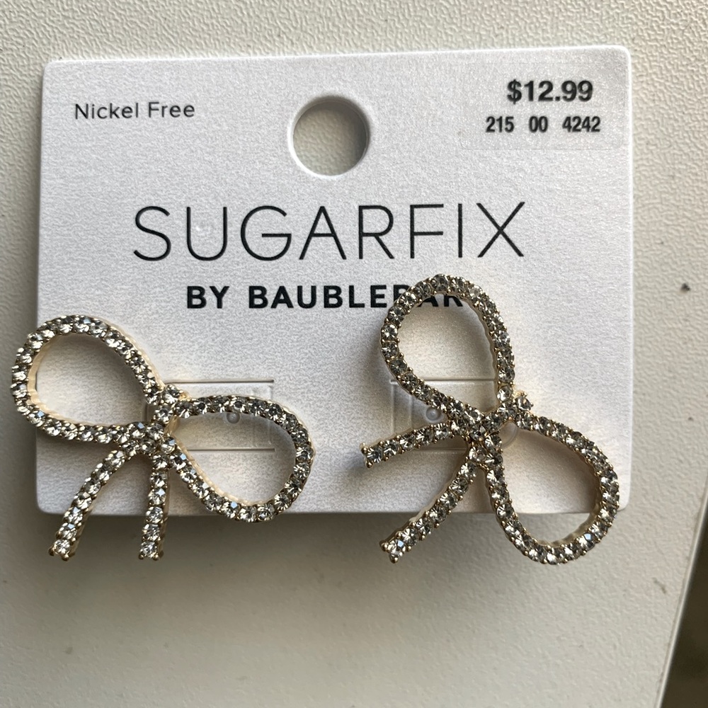 Bowtie earrings
